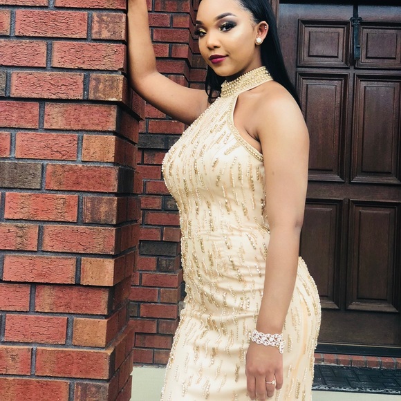 Prom dress. Worn once! - Picture 2 of 6